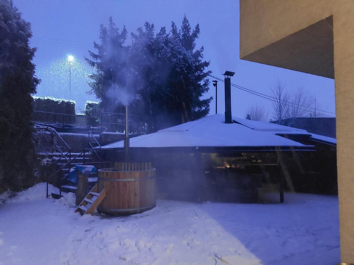 Vila Michal Bešeňová Esterno foto
