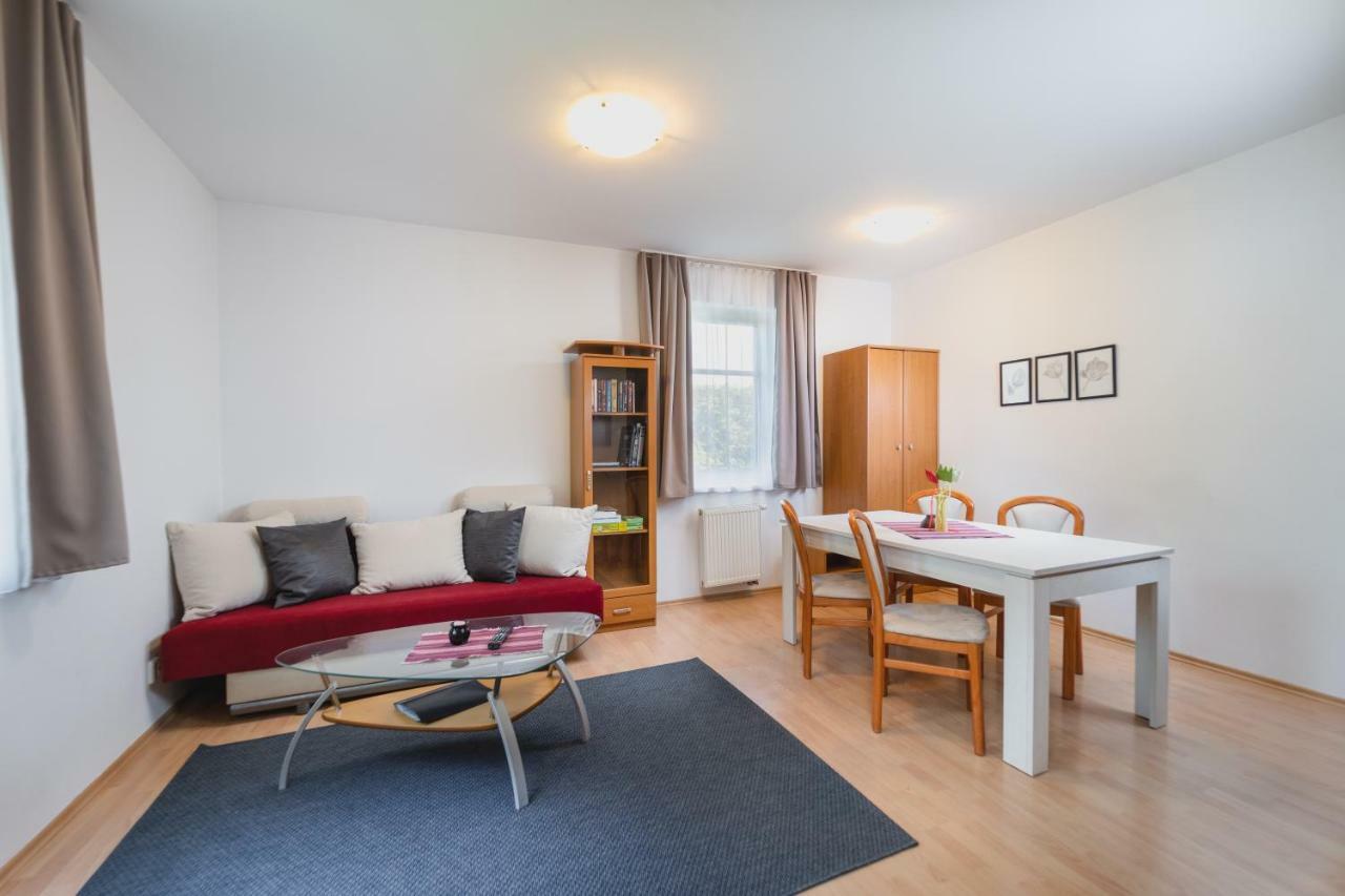 Vila Michal Bešeňová Esterno foto