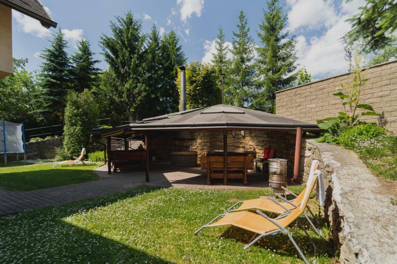Vila Michal Bešeňová Esterno foto