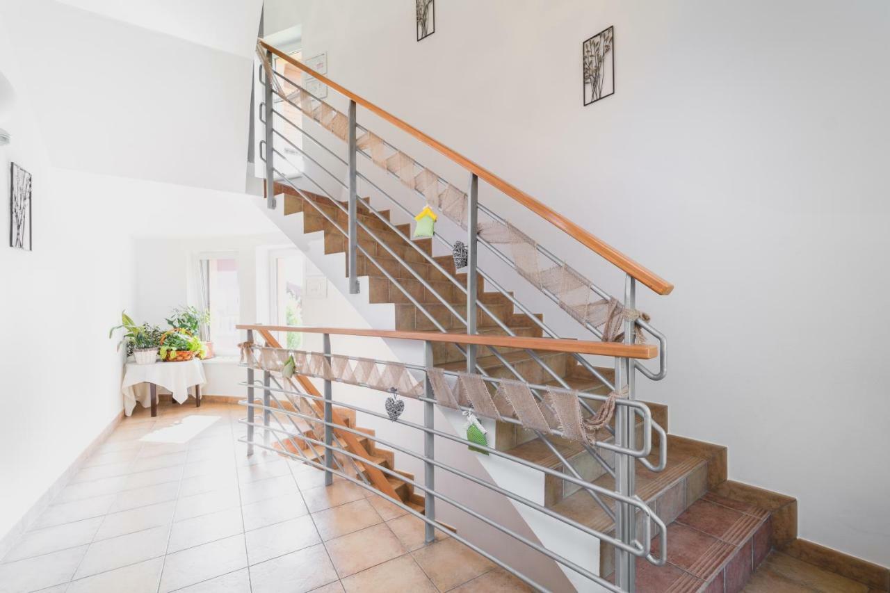 Vila Michal Bešeňová Esterno foto