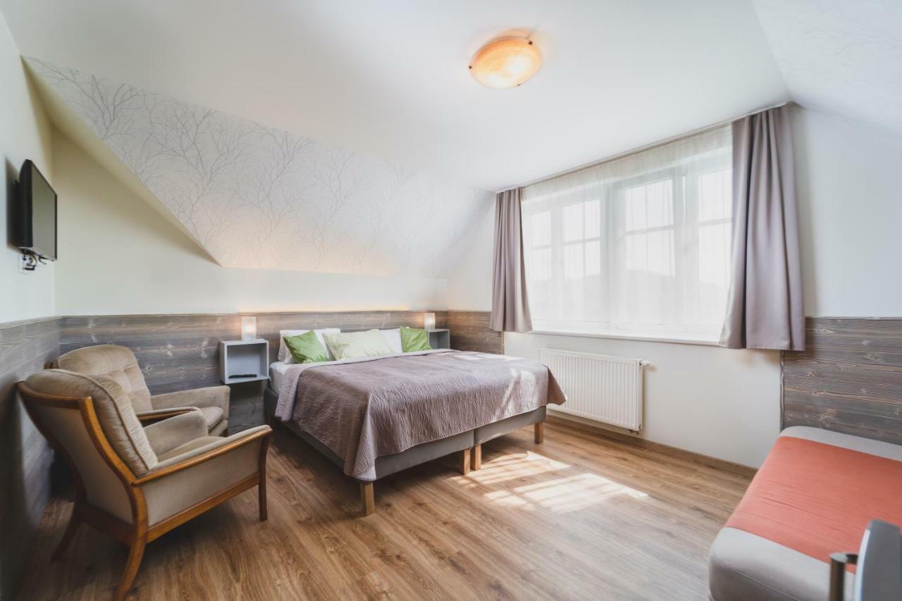 Vila Michal Bešeňová Esterno foto